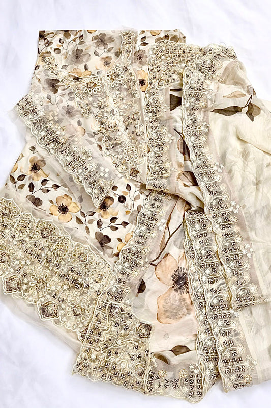 Party wear dress 50% off delivery free pure lawn 💯💯